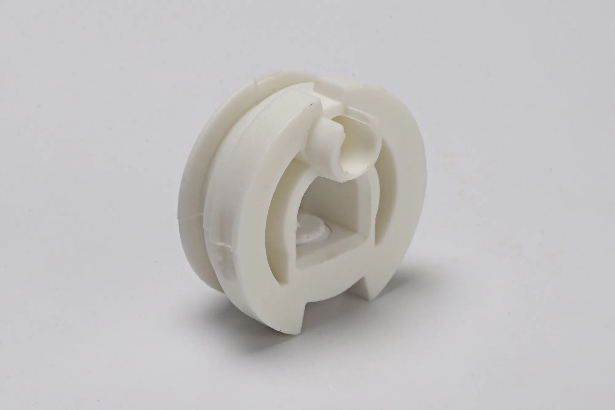 Ret. Collar For Cable 3 x 0.75mm or DALI Includes Strain Relief 99-083-1  Eutrac Adapters & Components-White